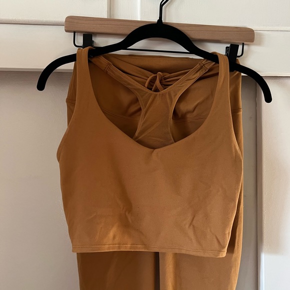 PINK workout set - Picture 2 of 3